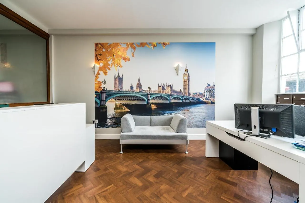 Equitable Hotel Londra