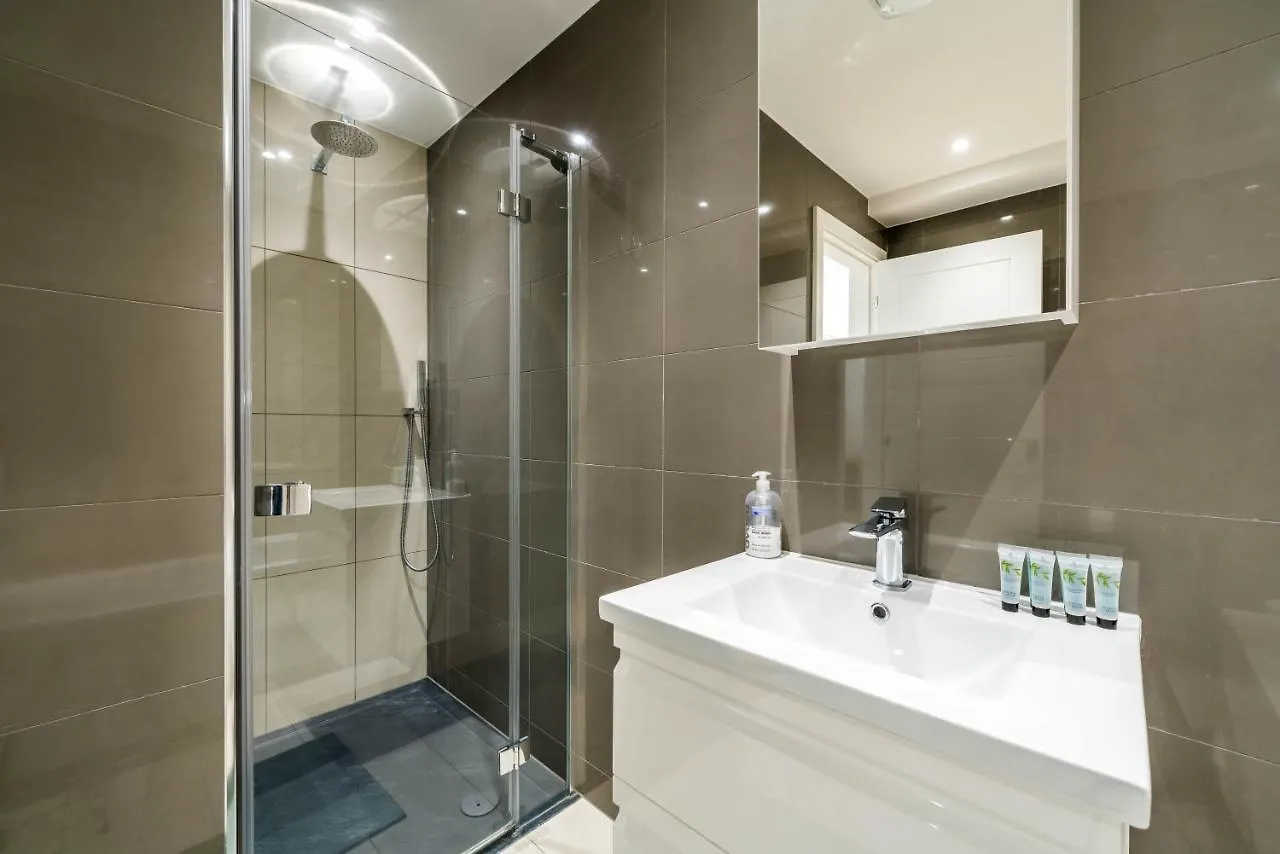 Equitable Hotel Londra