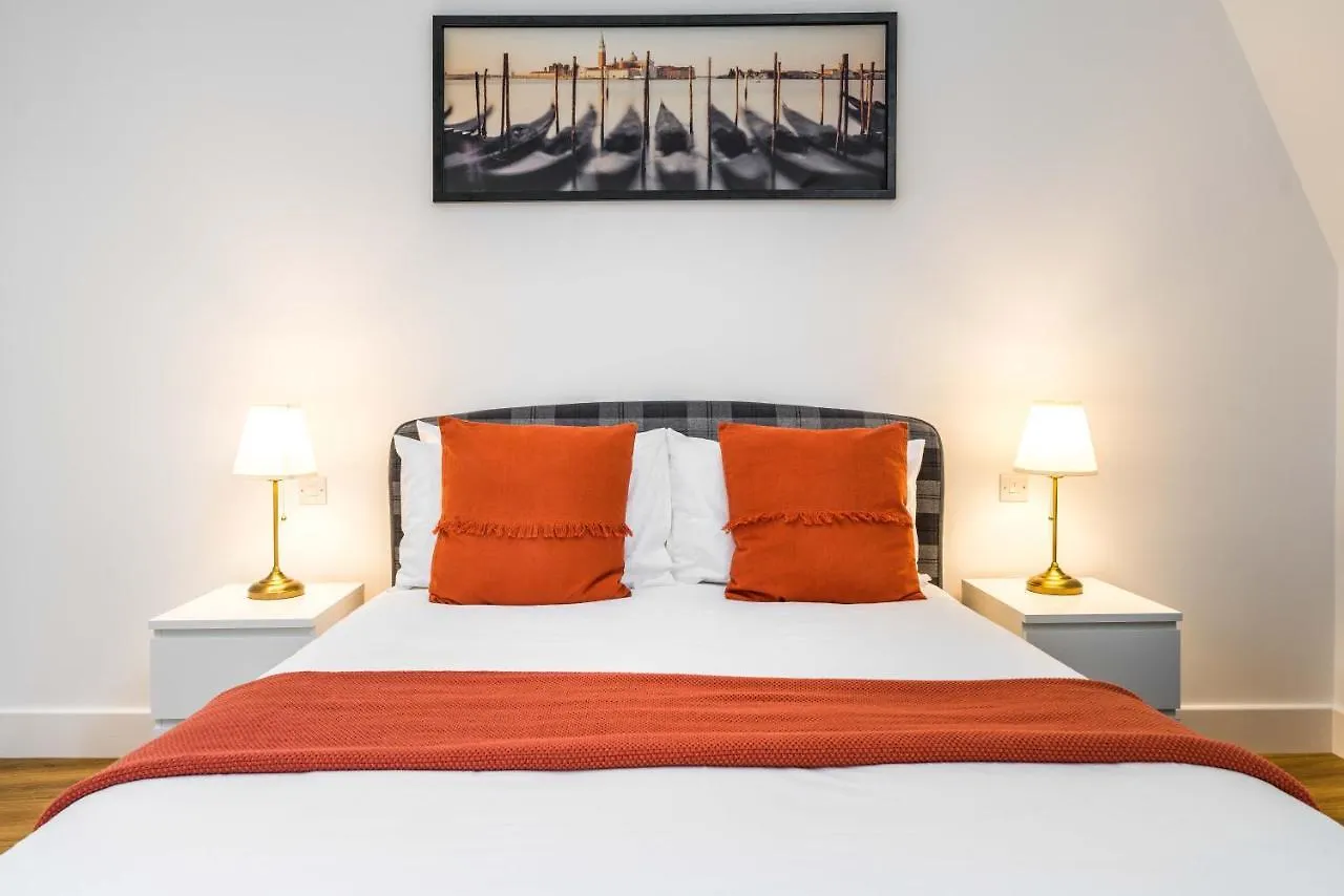 Equitable Hotel Londra
