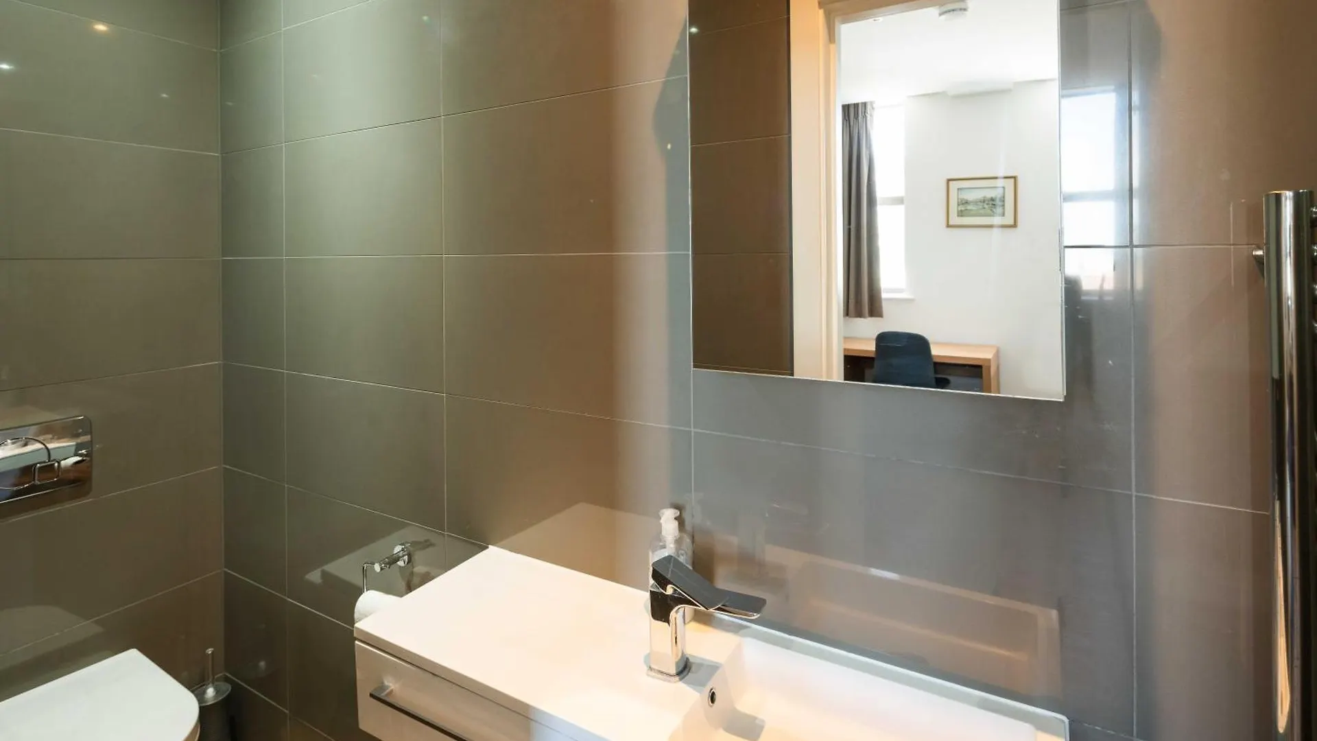 Equitable Hotel London 0*,  United Kingdom