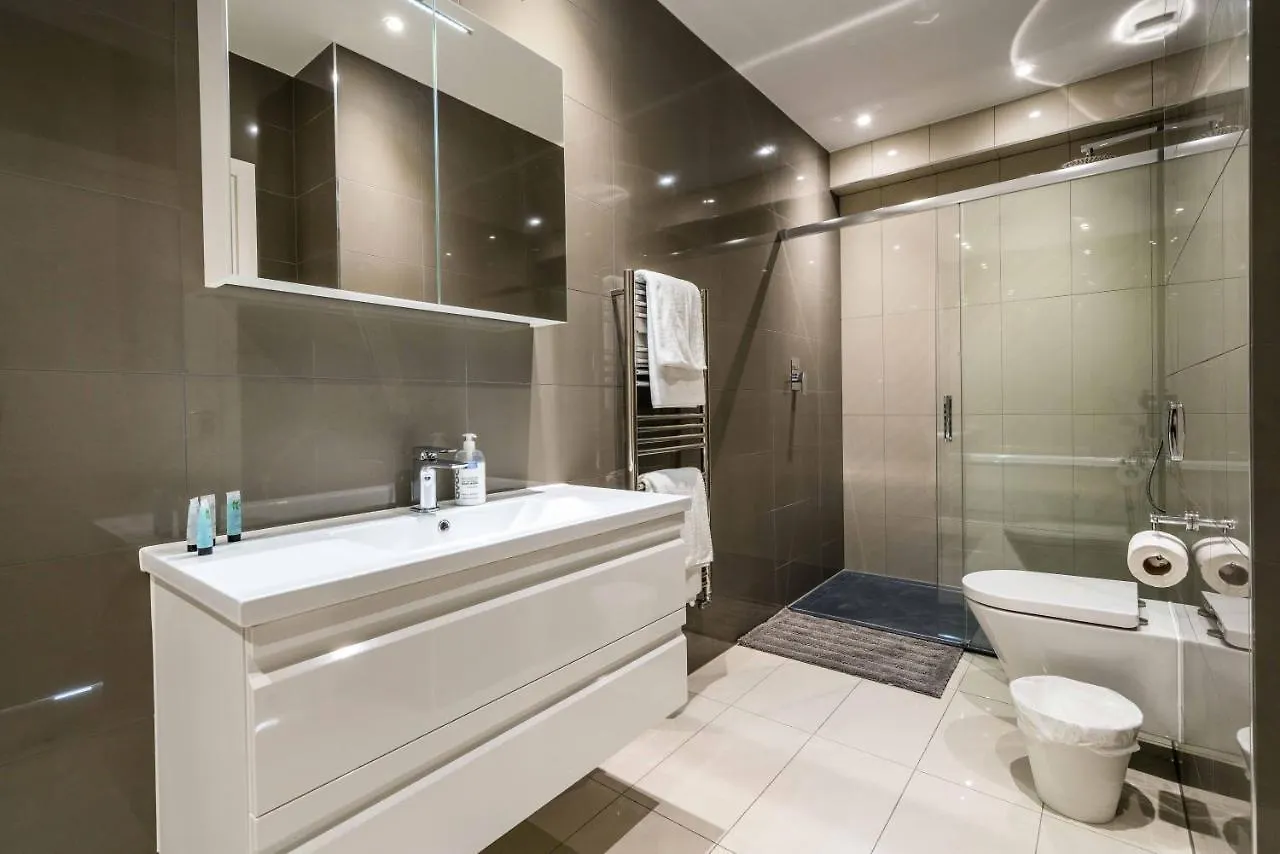 Equitable Hotel London Guest house