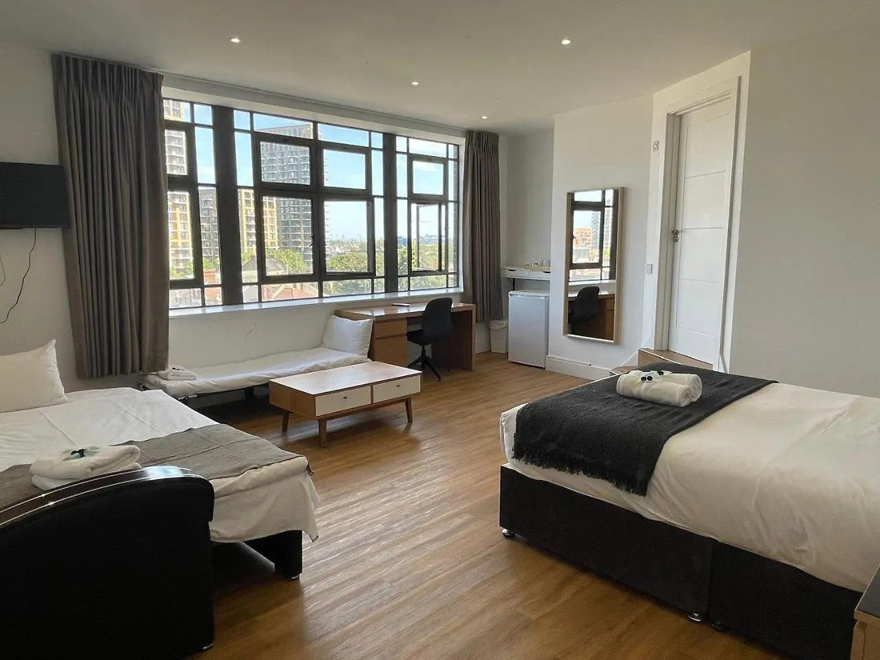 Equitable Hotel London Guest house