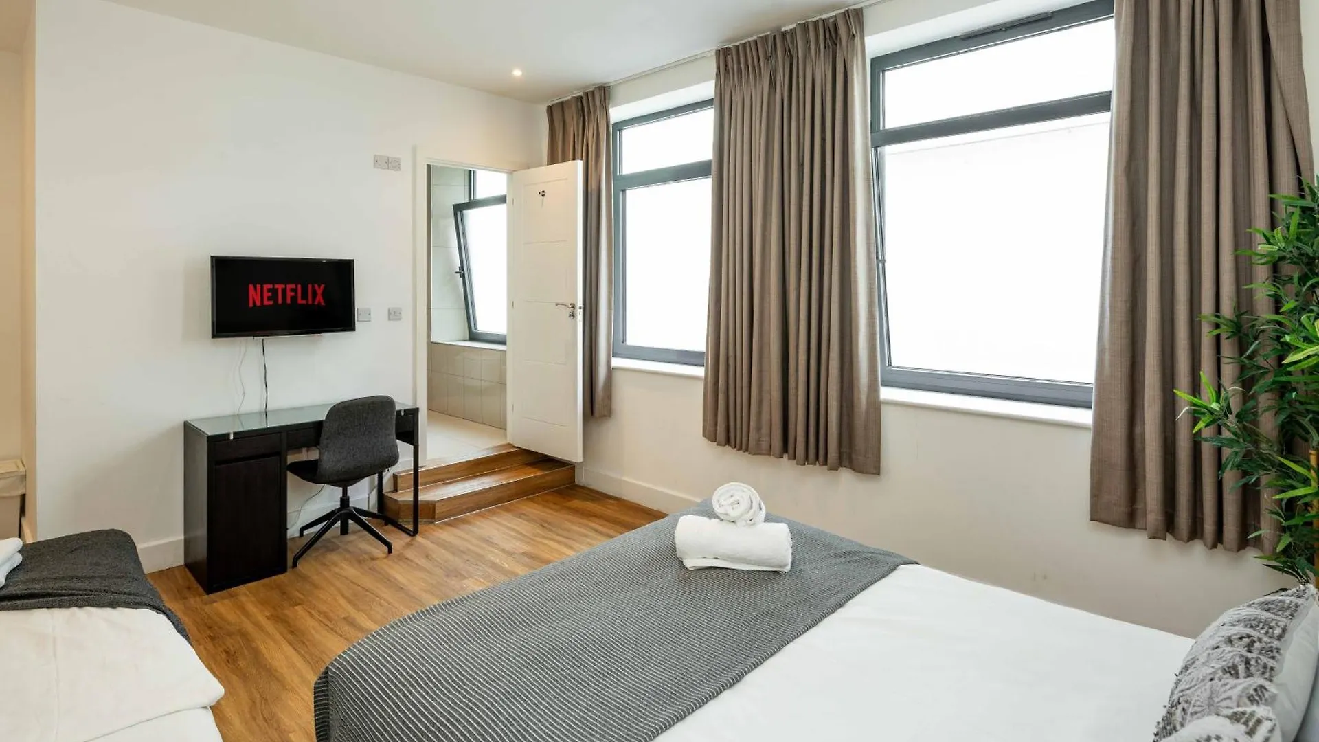 Equitable Hotel London 0*,  United Kingdom